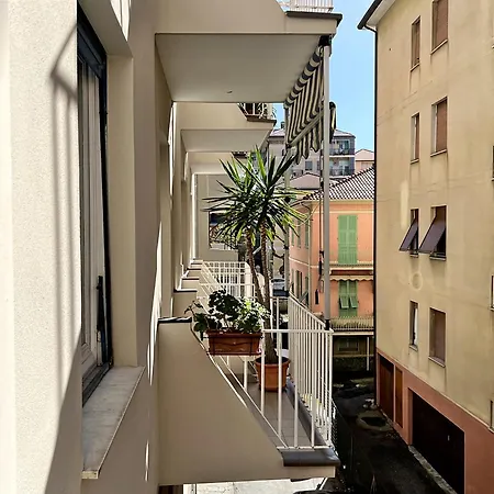 Ginger House * كيافاري